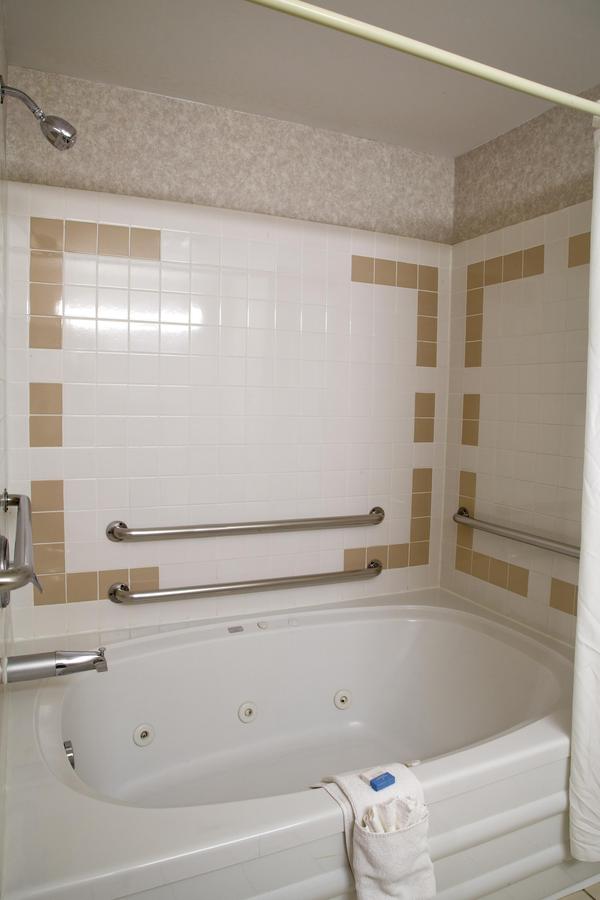 Baymont By Wyndham Gurnee - thumb 35