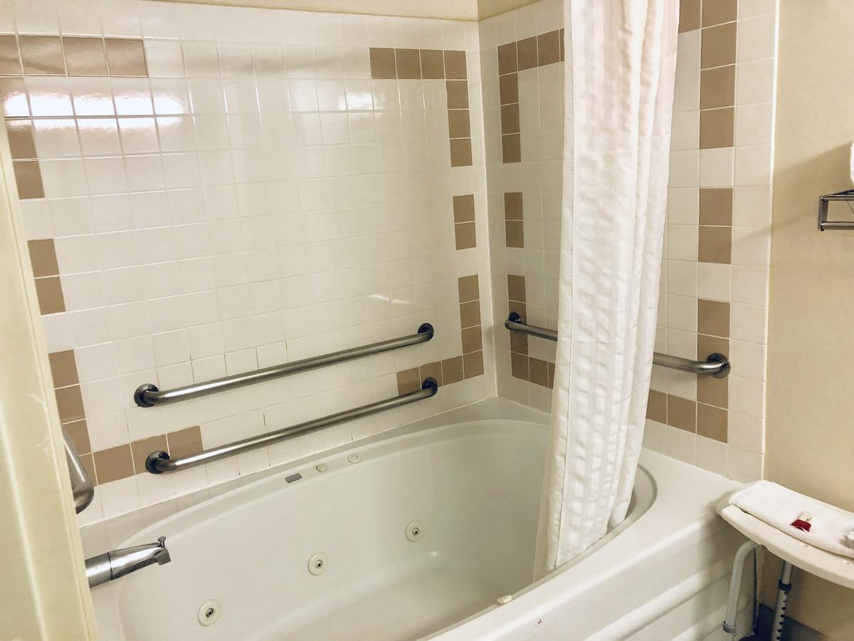 Baymont By Wyndham Gurnee - thumb 4