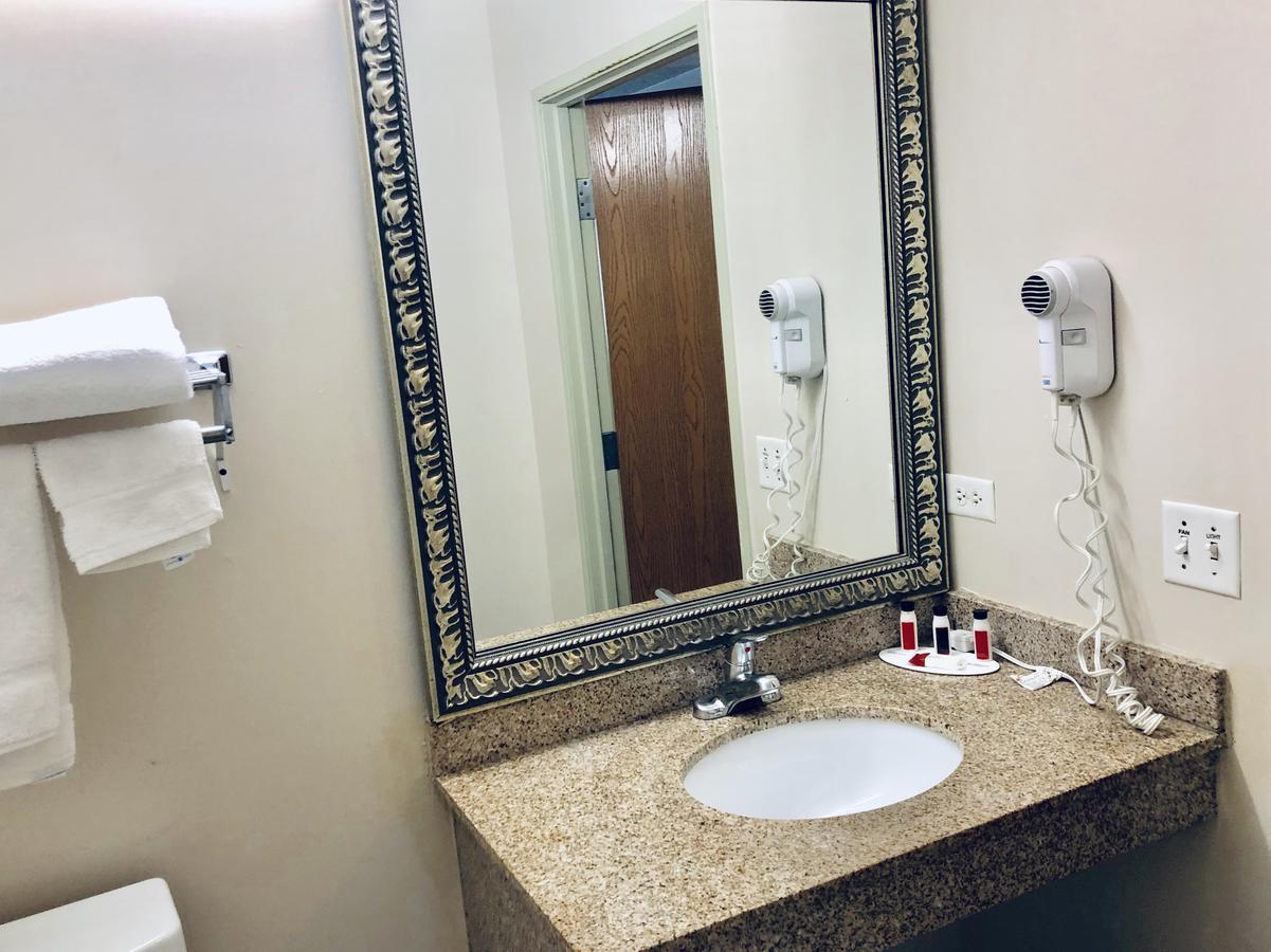 Baymont By Wyndham Gurnee - thumb 19