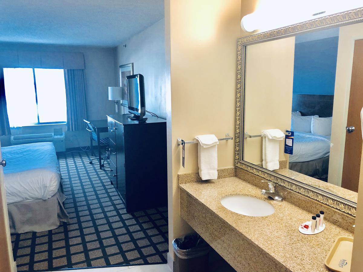 Baymont By Wyndham Gurnee - thumb 18