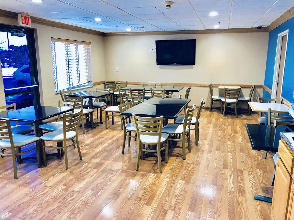 Baymont By Wyndham Gurnee - thumb 11