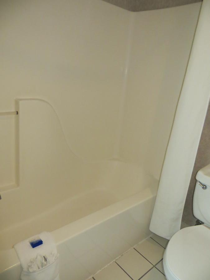 Baymont By Wyndham Gurnee - thumb 41