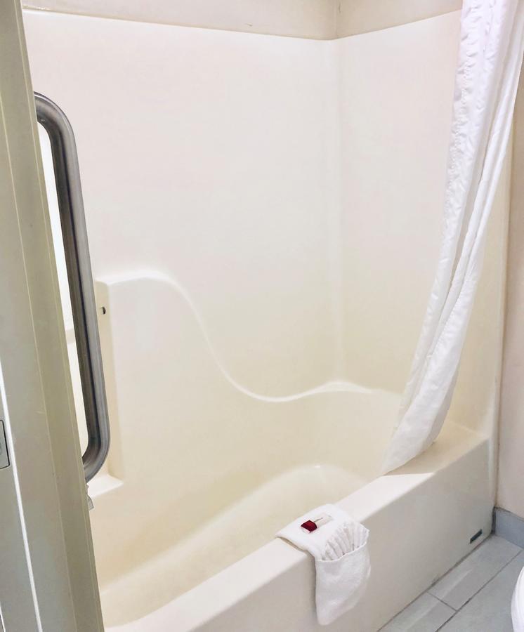 Baymont By Wyndham Gurnee - thumb 17