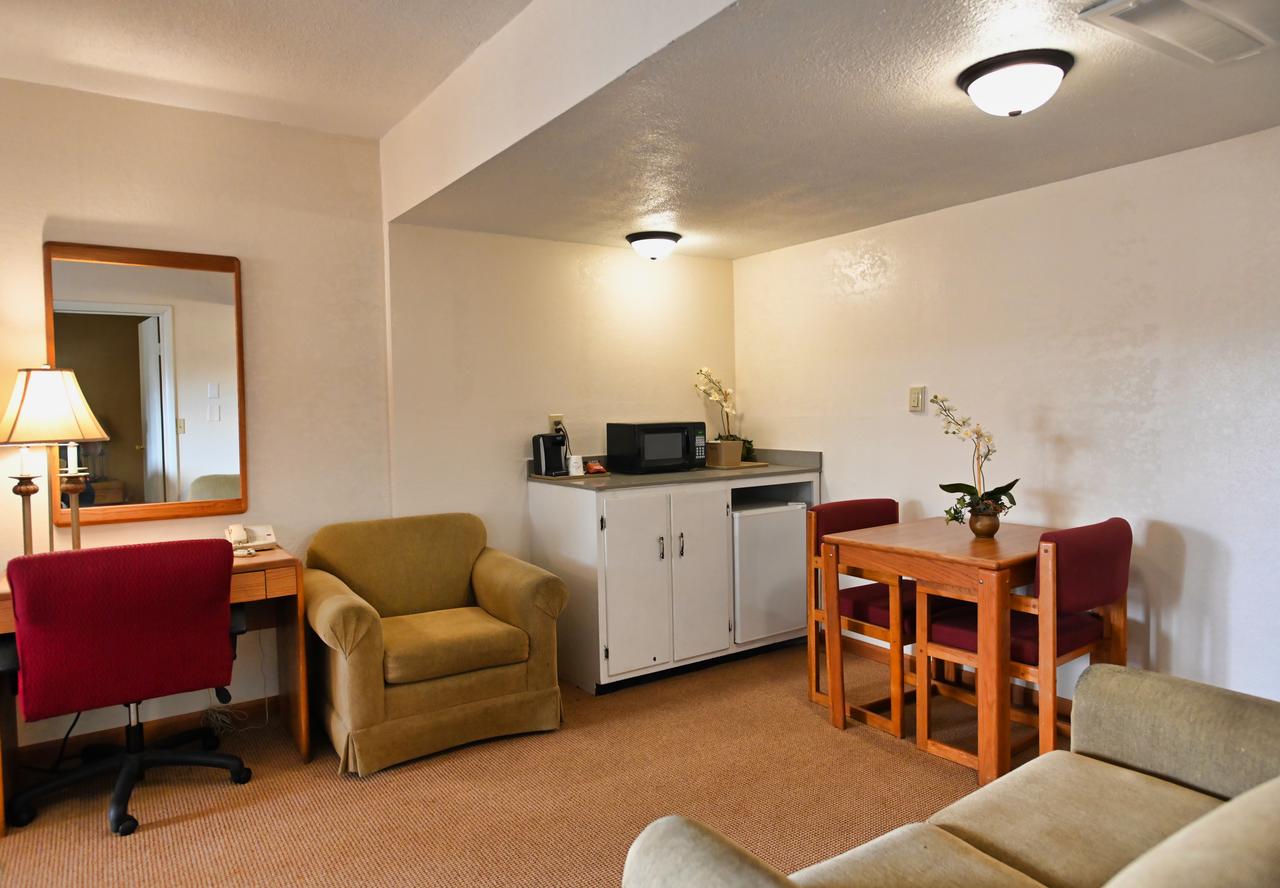 Campus Inn - thumb 2