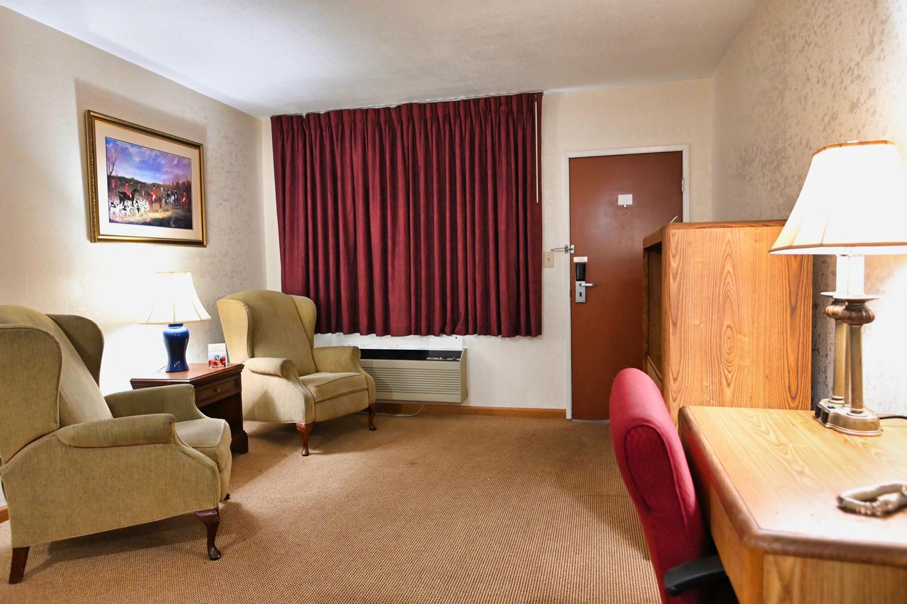 Campus Inn - thumb 4