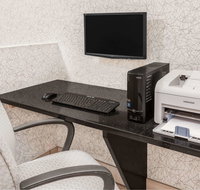 Travelodge by Wyndham Fort Wayne North - Accommodation Michigan