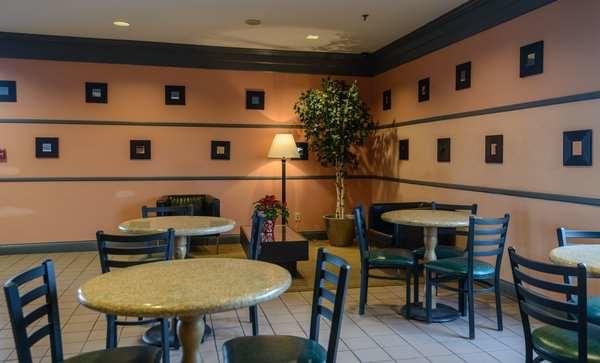 Red Roof Inn Fort Wayne - thumb 1