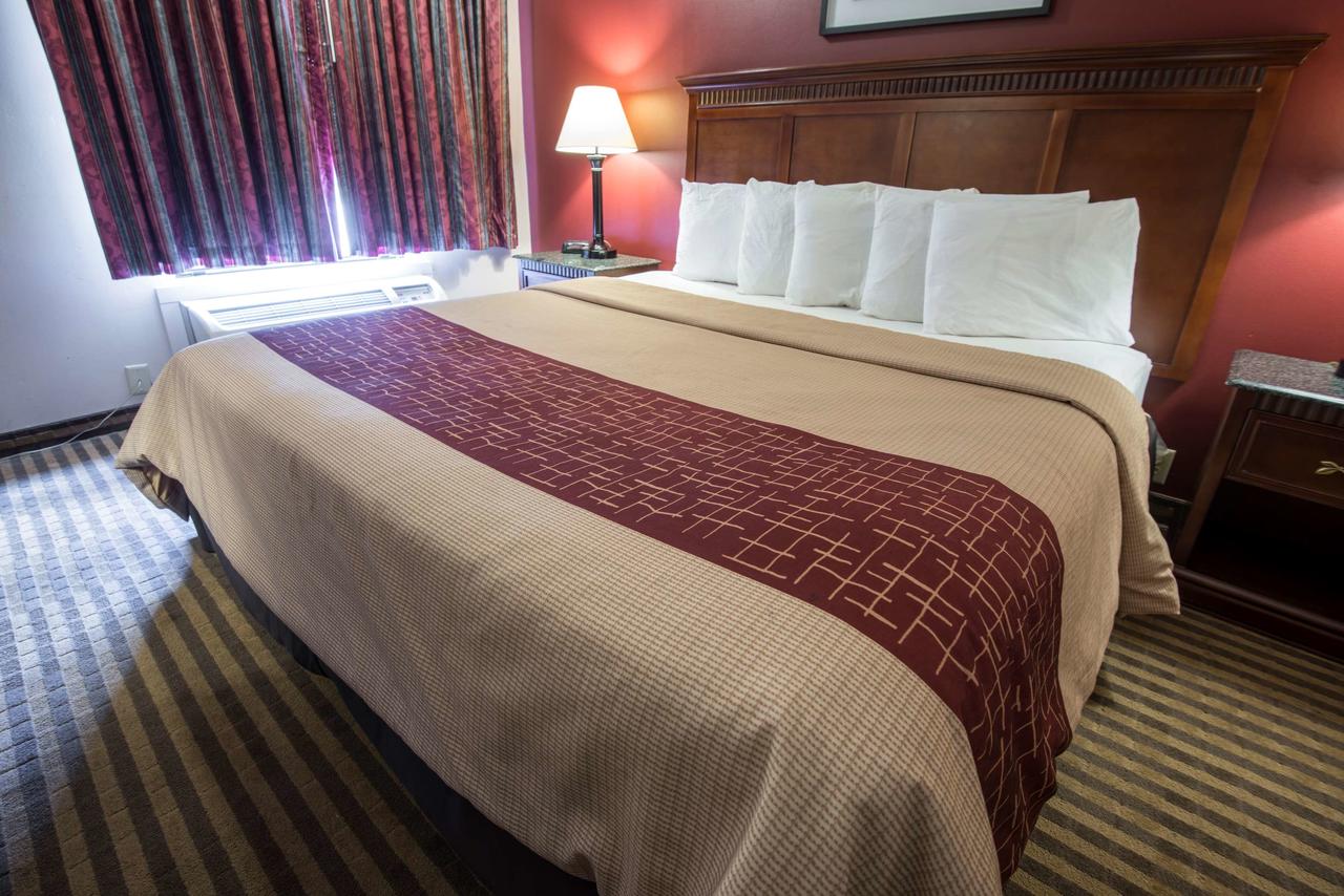 Red Roof Inn Fort Wayne - thumb 14