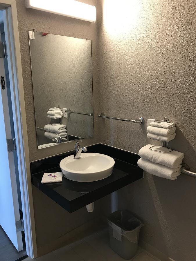 Motel 6 Fort Wayne - thumb 33