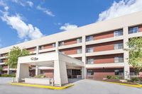 Booking Davenport Accommodation Michigan