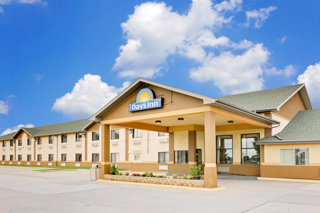 Days Inn By Wyndham North Sioux City - thumb 1