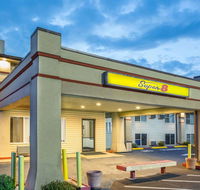 Super 8 by Wyndham North Sioux City - Accommodation Michigan