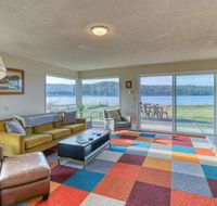 Lopez Island Mud Bay Waterfront home - Accommodation Michigan