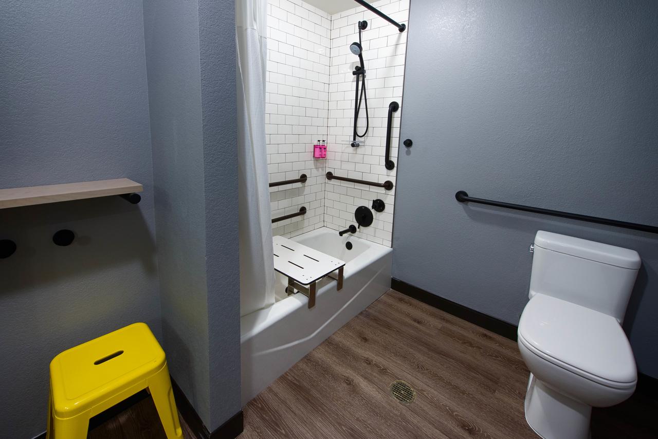 MOXY New Orleans Downtown/French Quarter Area - thumb 10