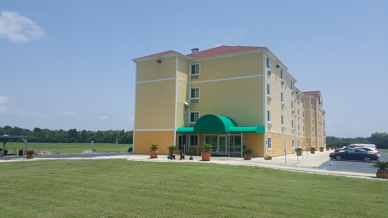 Amelia Extended Stay - Near Amelia Belle Casino - thumb 2