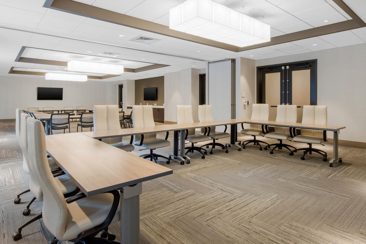 Cambria Hotel College Park - thumb 8