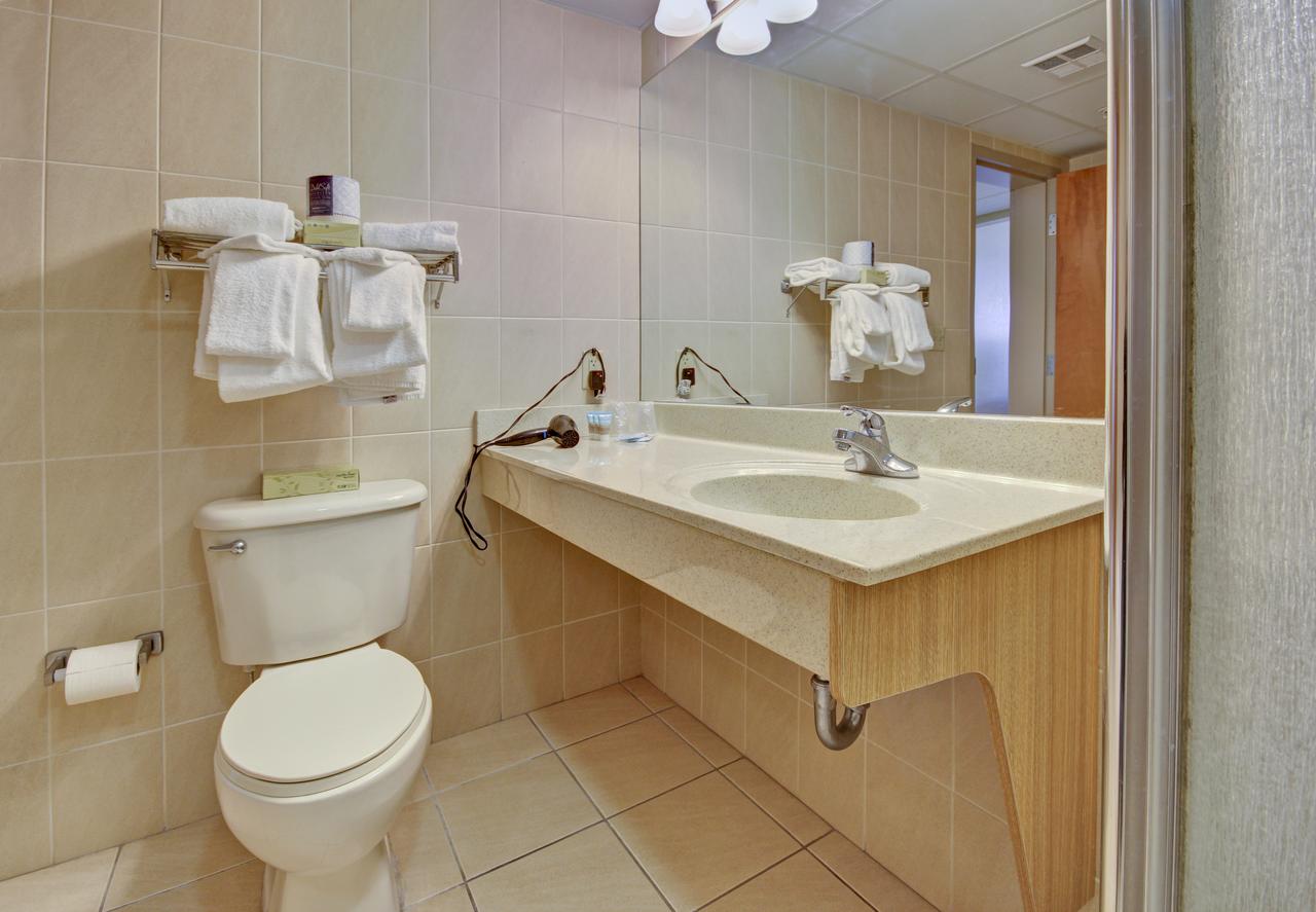 Crystal Beach Hotel - thumb 3