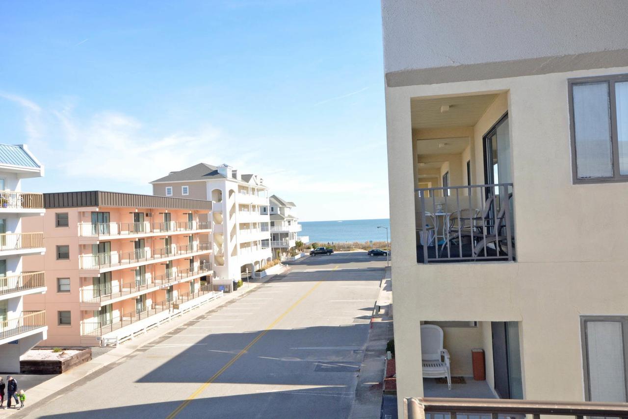 Fifteen East 301 - thumb 17