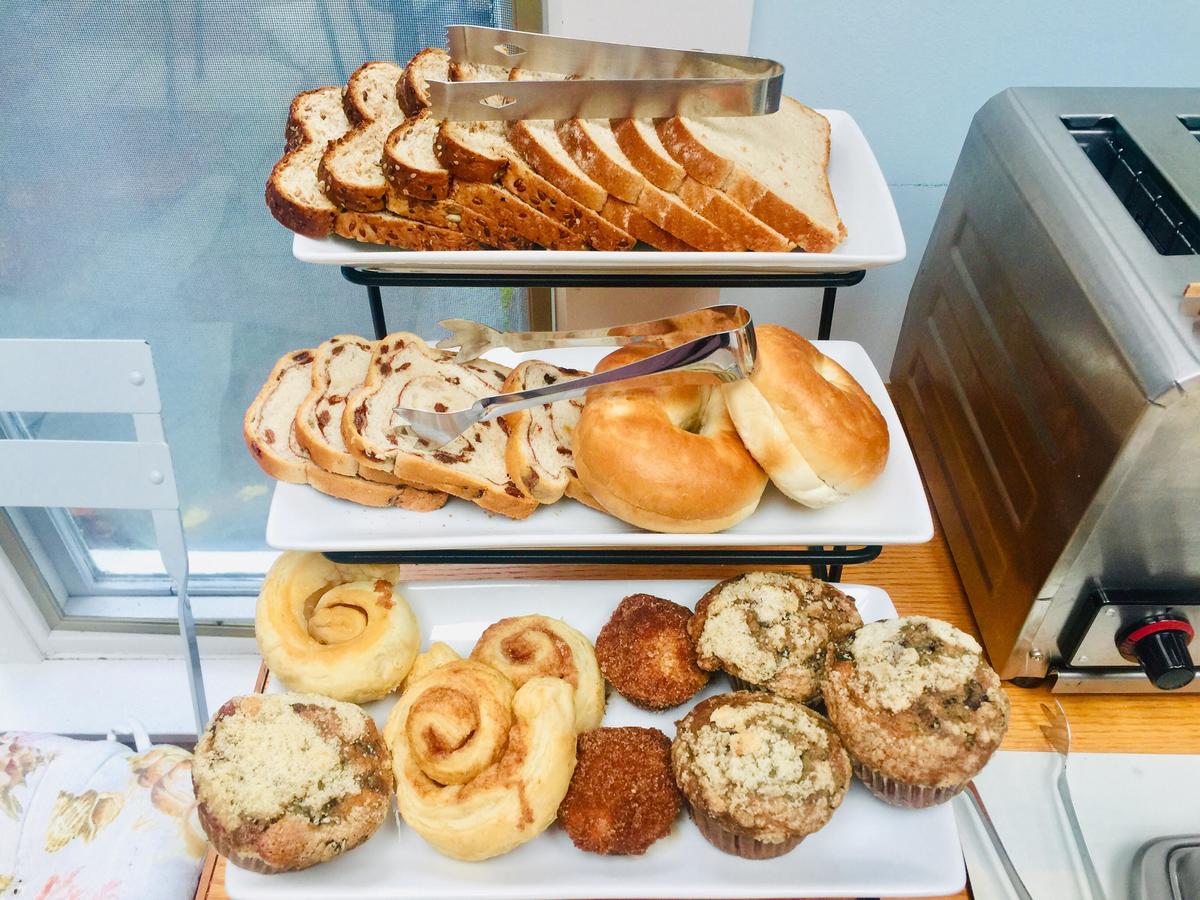 Sesuit Harbor House - thumb 2