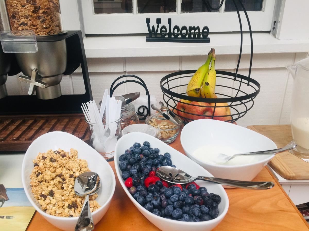 Sesuit Harbor House - thumb 3