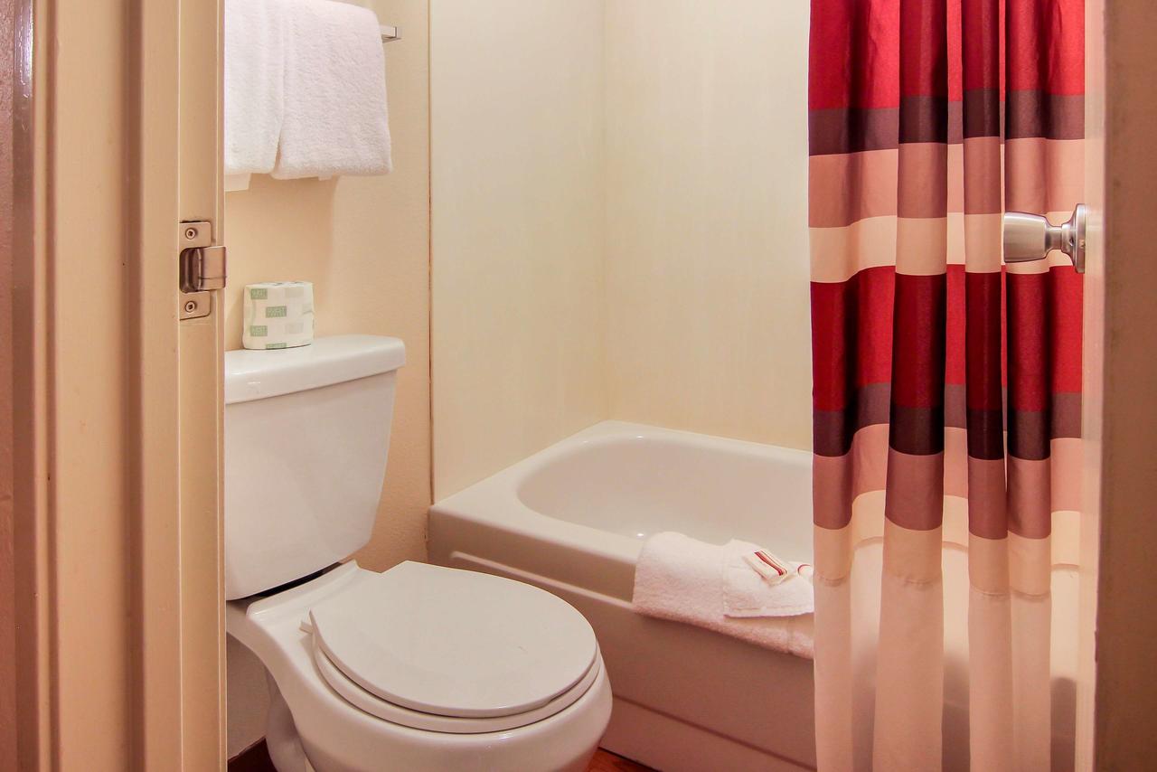 Red Roof Inn Detroit Troy - thumb 23