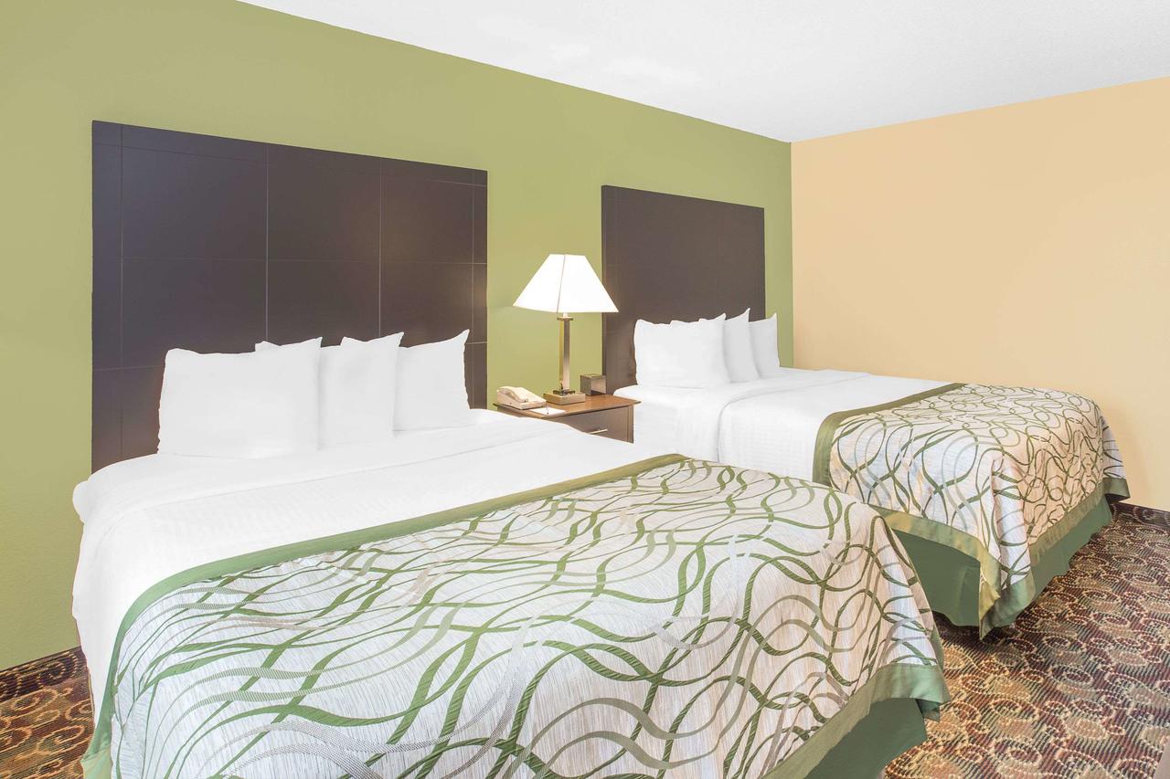 Baymont By Wyndham Holland - thumb 2