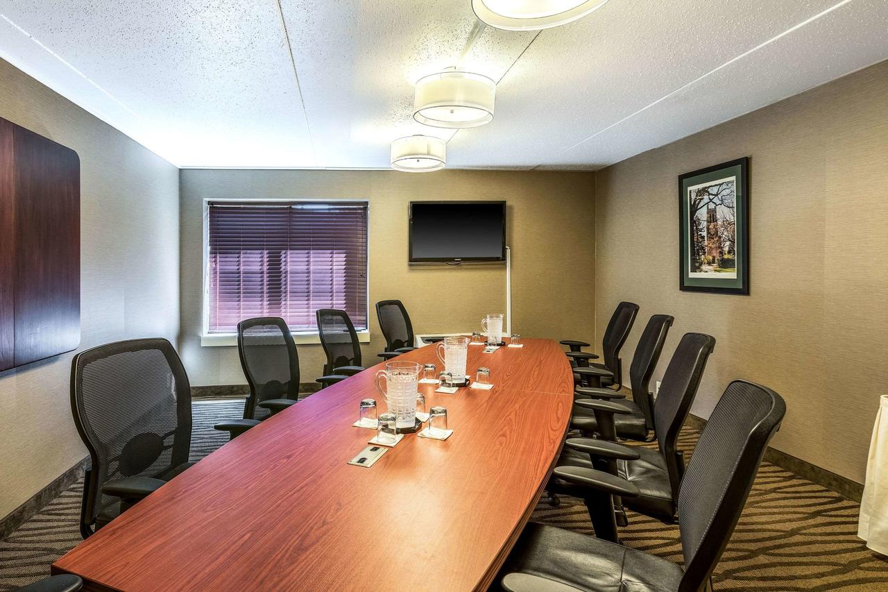 Comfort Inn Lansing - thumb 2