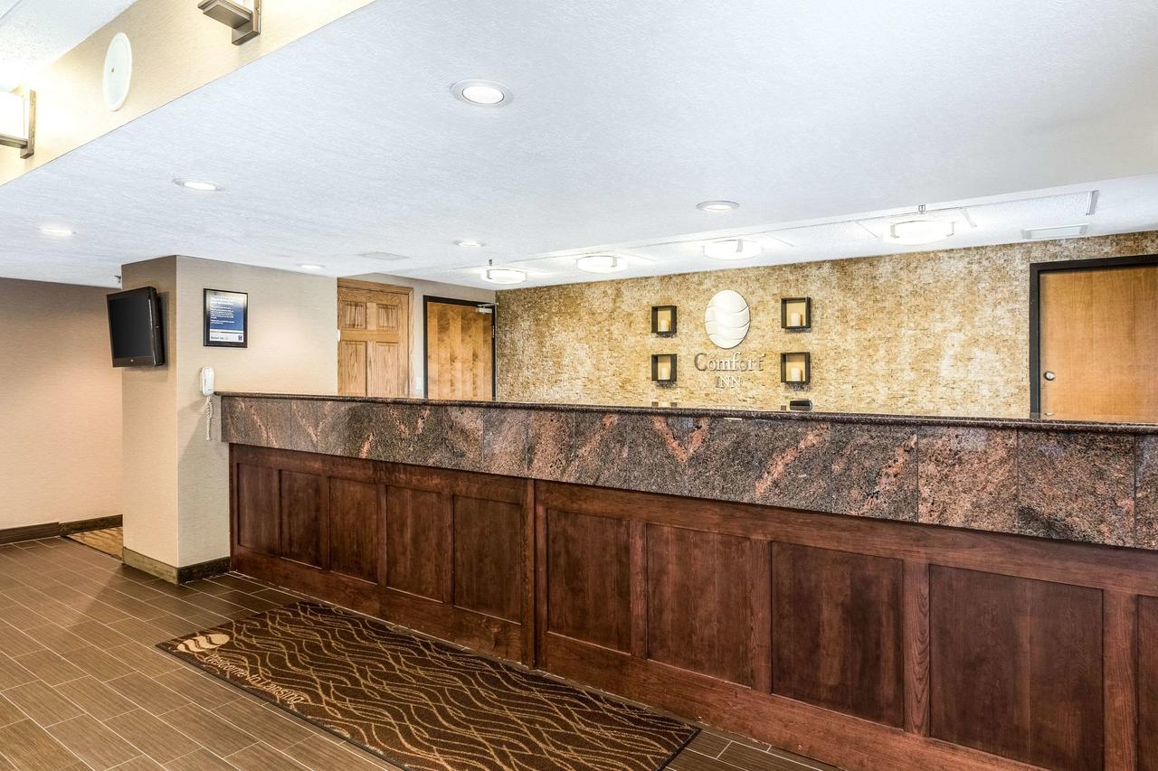 Comfort Inn Lansing - thumb 4