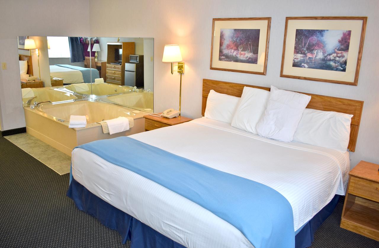 Americas Best Value Inn & Suites - Tahquamenon Country - thumb 7