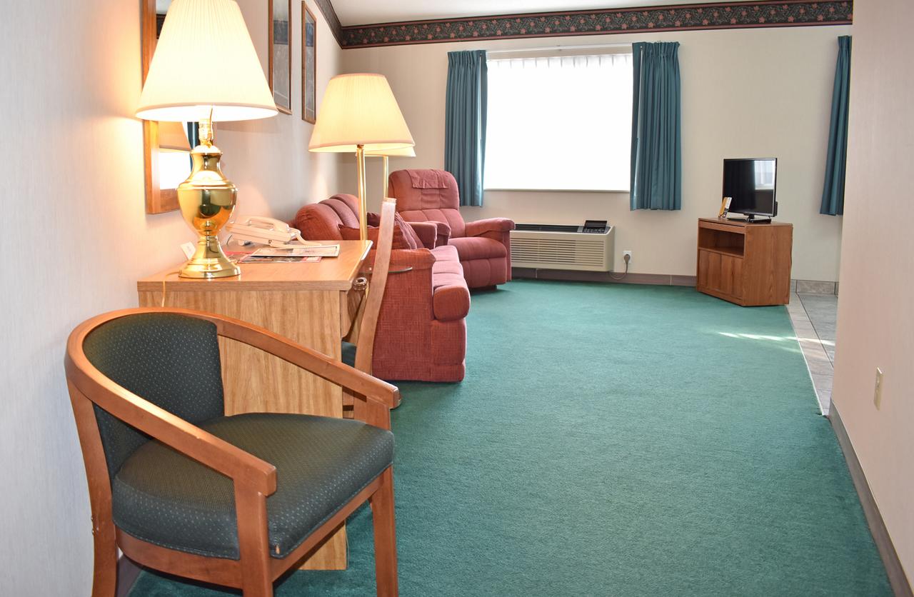 Americas Best Value Inn & Suites - Tahquamenon Country - thumb 17