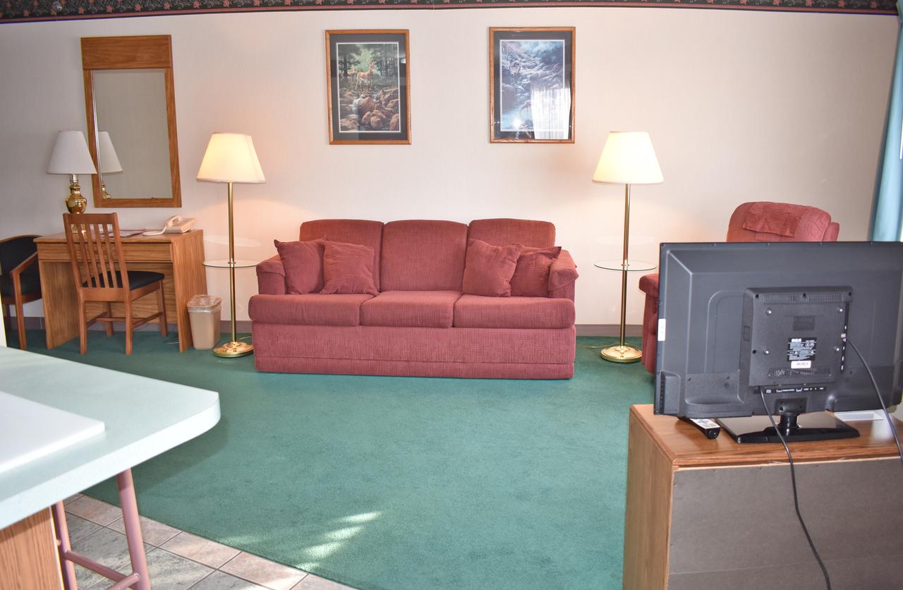 Americas Best Value Inn & Suites - Tahquamenon Country - thumb 16
