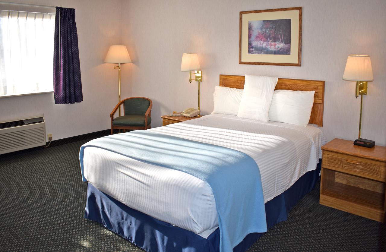 Americas Best Value Inn & Suites - Tahquamenon Country - thumb 26