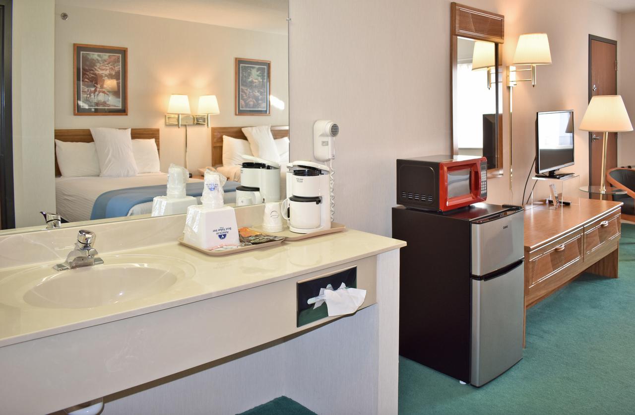 Americas Best Value Inn & Suites - Tahquamenon Country - thumb 11