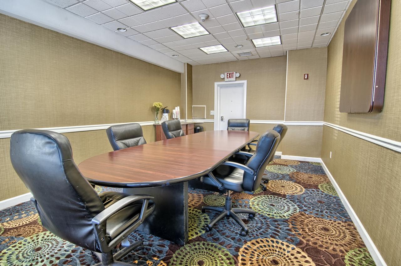 Holiday Inn Express Detroit-Birmingham - thumb 13