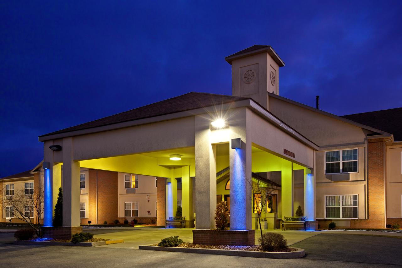 Holiday Inn Express & Suites Bad Axe - thumb 0