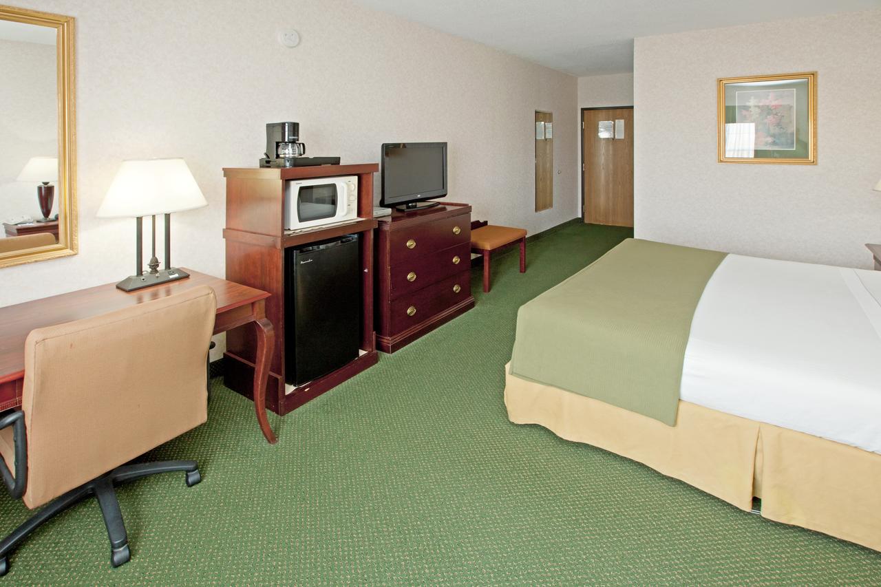 Holiday Inn Express & Suites Bad Axe - thumb 11