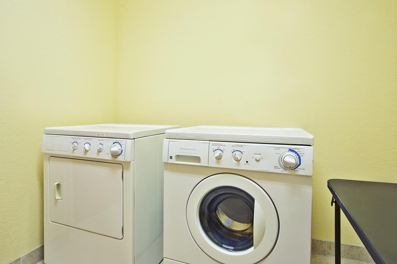 Holiday Inn Express Hotel & Suites East Lansing - thumb 4