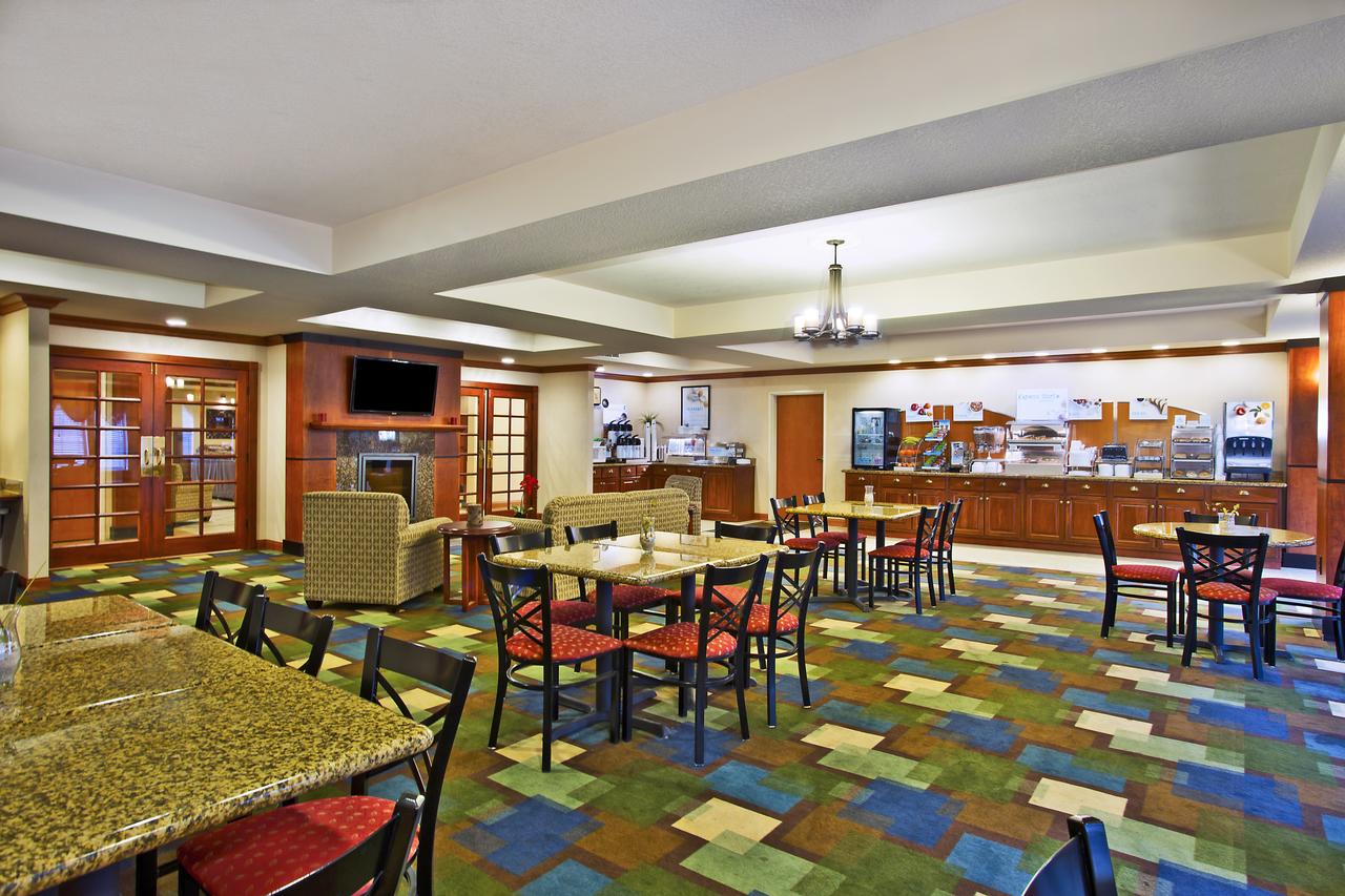 Holiday Inn Express Hotel & Suites East Lansing - thumb 7