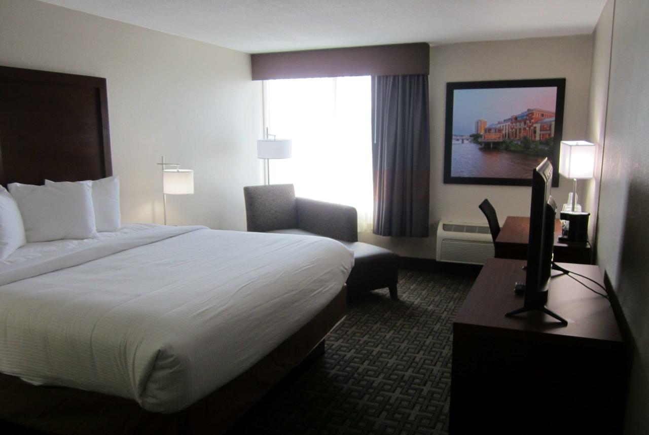 Baymont By Wyndham Grand Rapids Near Downtown - thumb 15