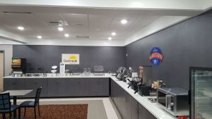 Baymont By Wyndham Grand Rapids Near Downtown