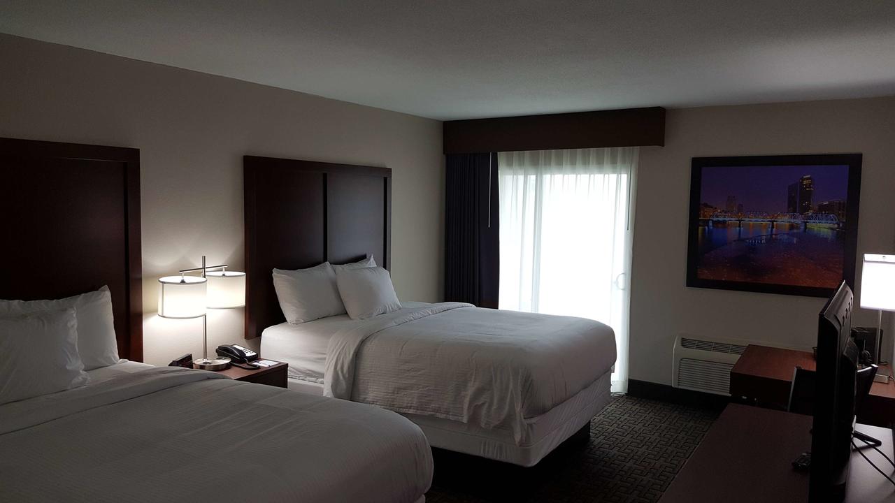 Baymont By Wyndham Grand Rapids Near Downtown - thumb 3