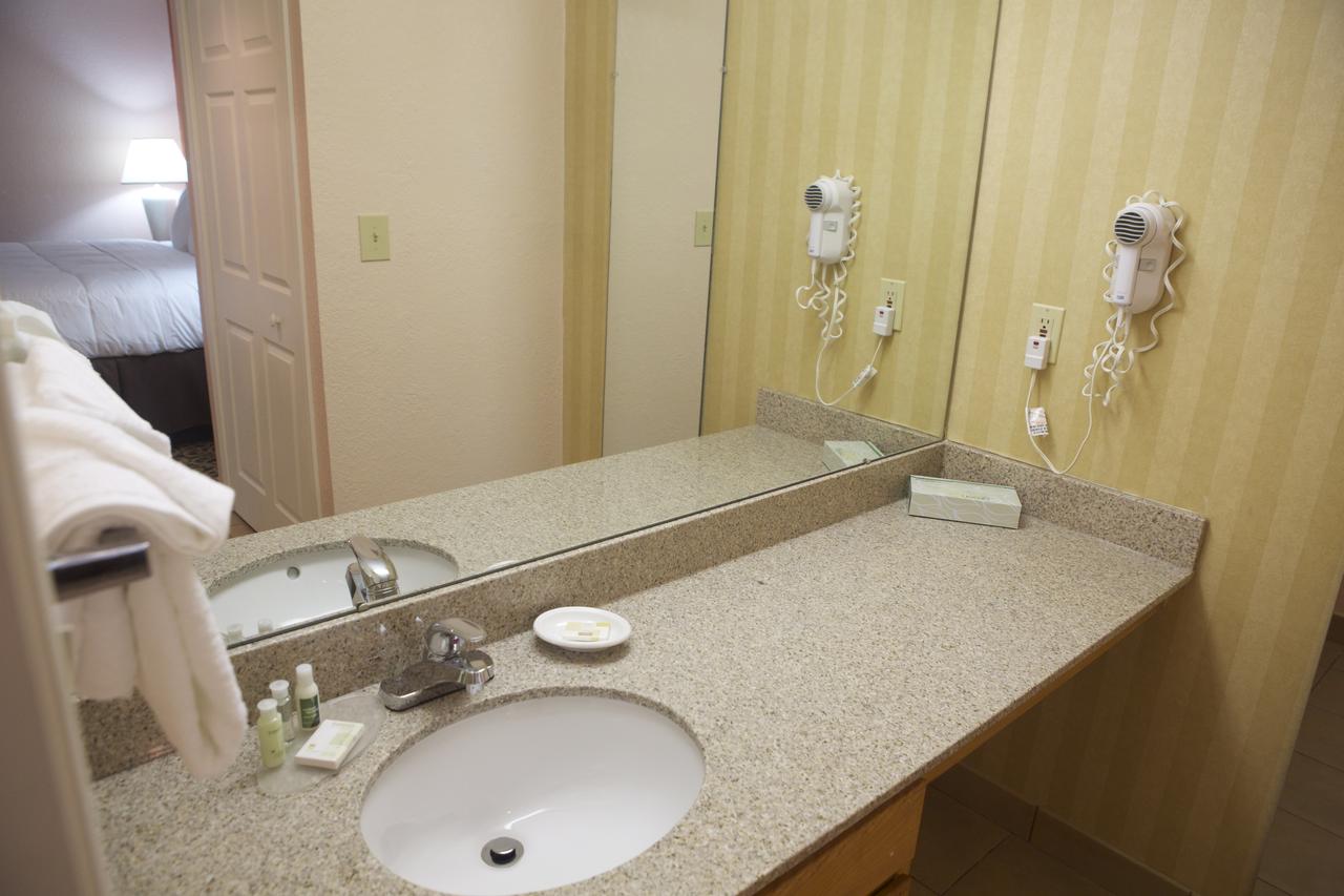 Hawthorn Suites Of Troy - thumb 24