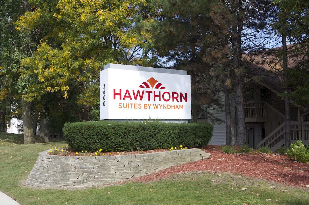 Hawthorn Suites Of Troy - thumb 3