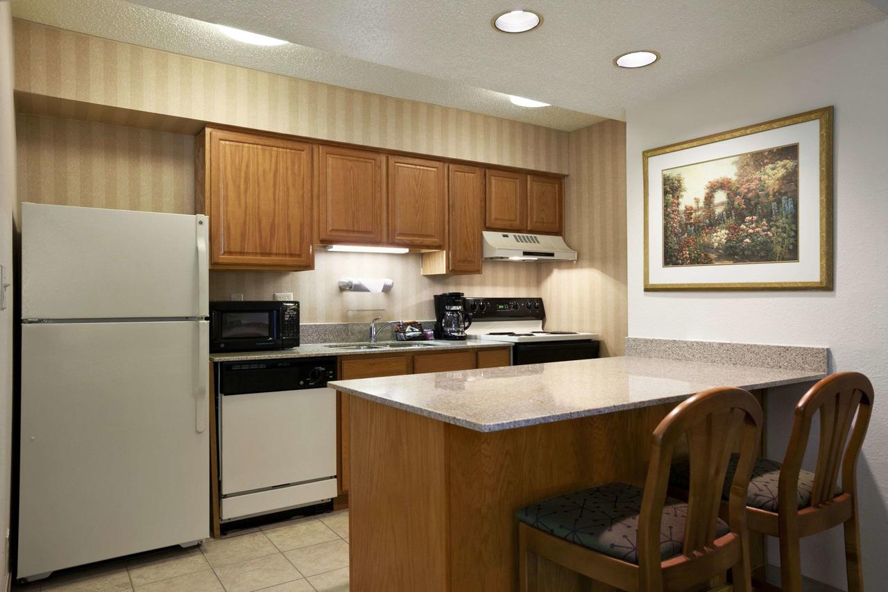 Hawthorn Suites Of Troy - thumb 27