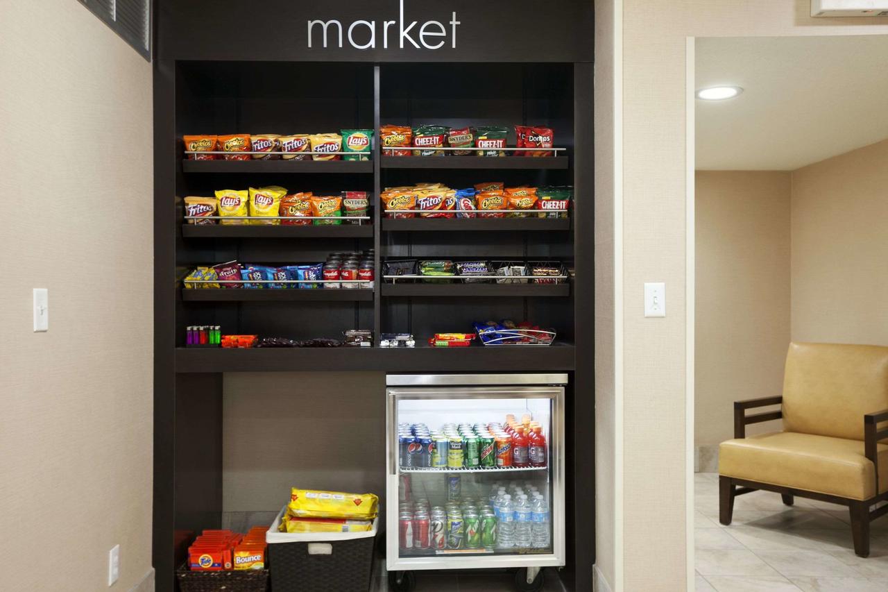 Hawthorn Suites Of Troy - thumb 25