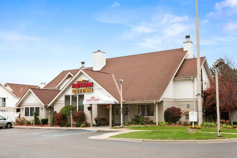 Hawthorn Suites Of Troy - thumb 1