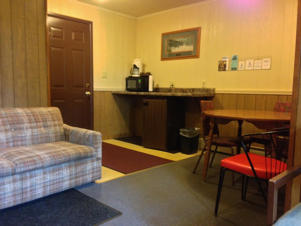 Indianhead Motel - thumb 25