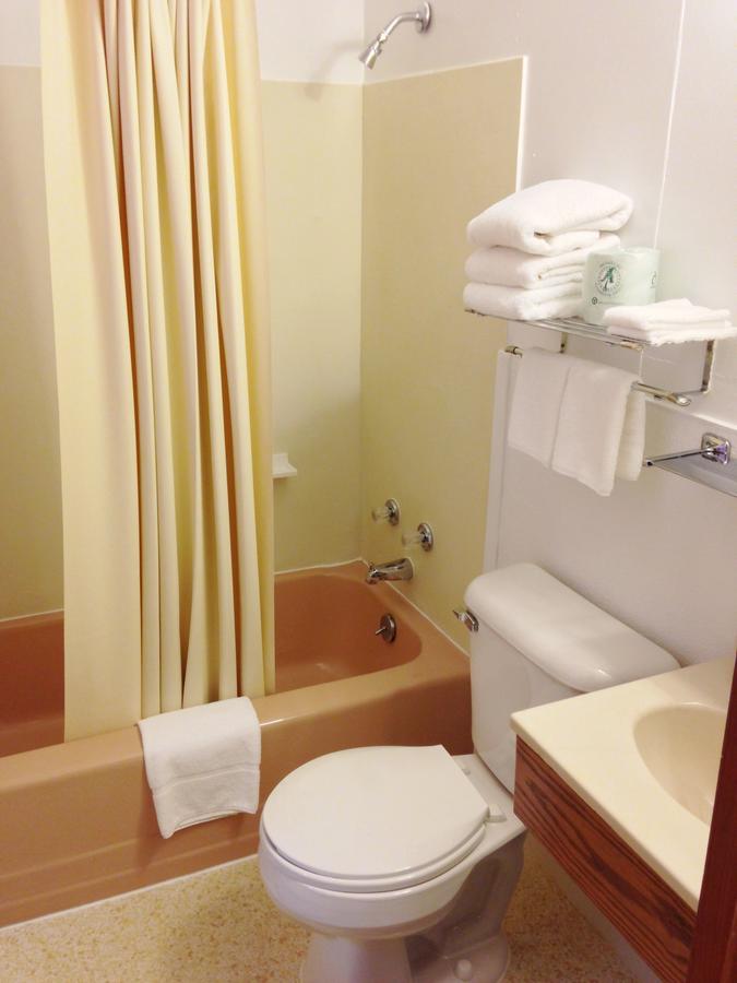 Indianhead Motel - thumb 21