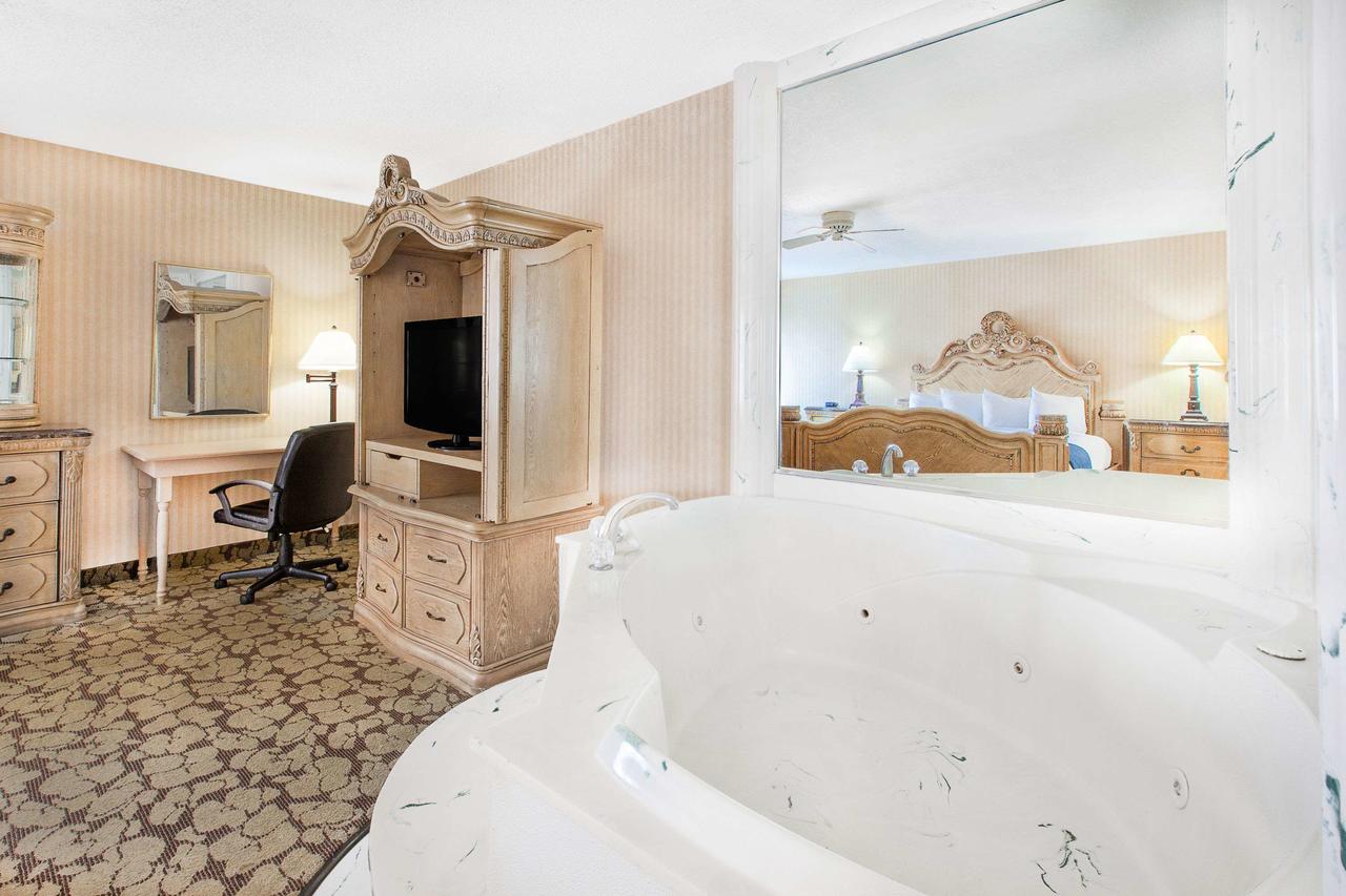 Baymont By Wyndham Flint - thumb 3