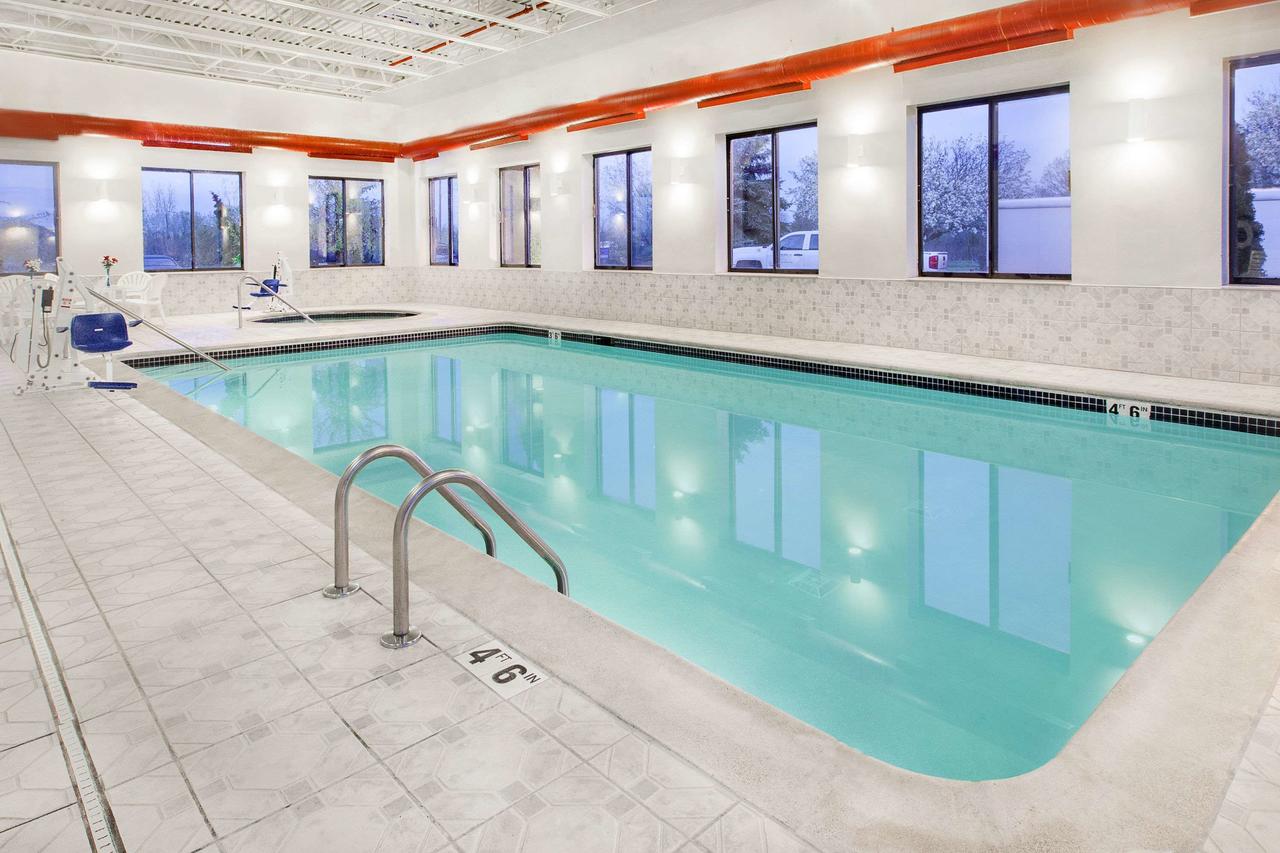 Baymont By Wyndham Flint - thumb 8